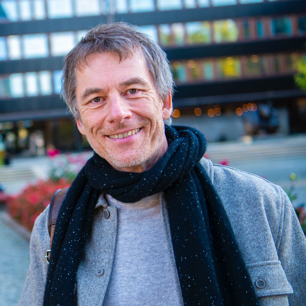 Daniel Naurin, COO